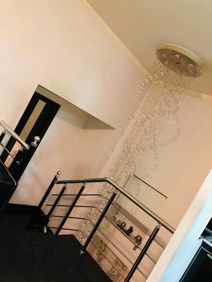 Sev Group Hostel Yerevan Bagian luar foto