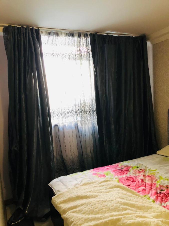 Sev Group Hostel Yerevan Bagian luar foto