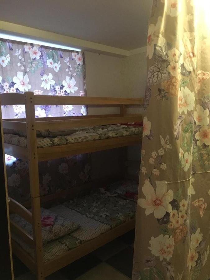Sev Group Hostel Yerevan Bagian luar foto